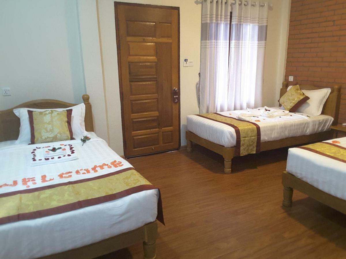 A Little Bit Of Bagan Hotel Esterno foto