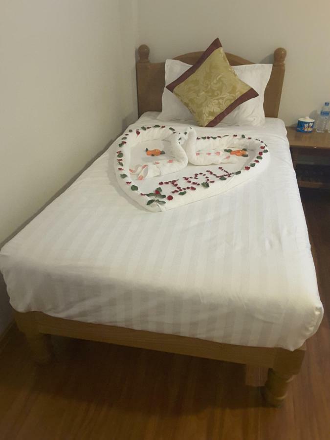 A Little Bit Of Bagan Hotel Esterno foto