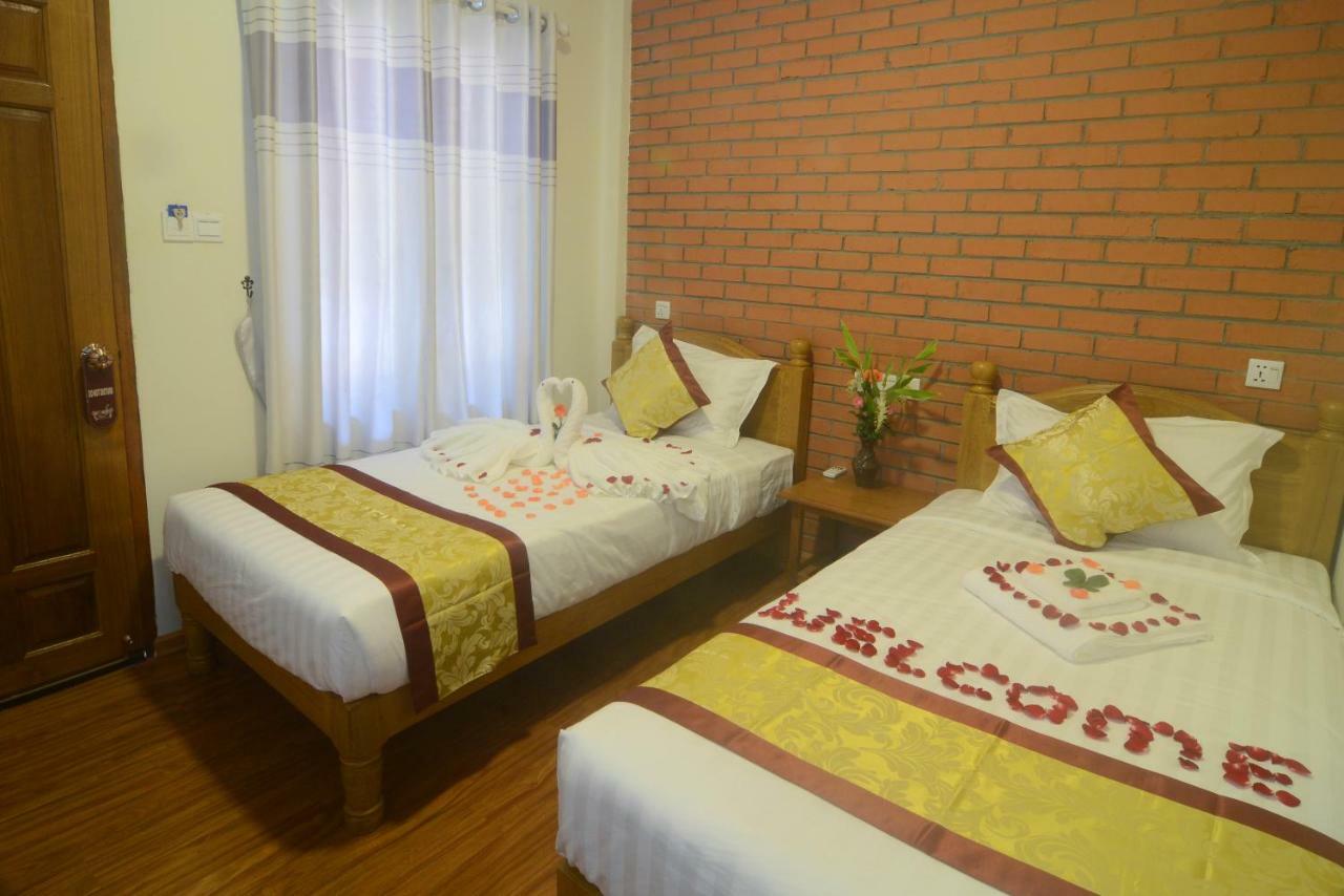 A Little Bit Of Bagan Hotel Esterno foto